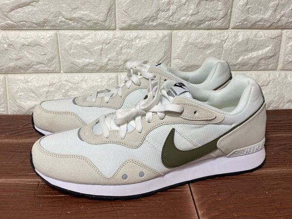 新品 29.5㎝ NIKE ナイキ VENTURE RUNNER ベンチャーランナー ブラック ホワイト メンズスニーカー