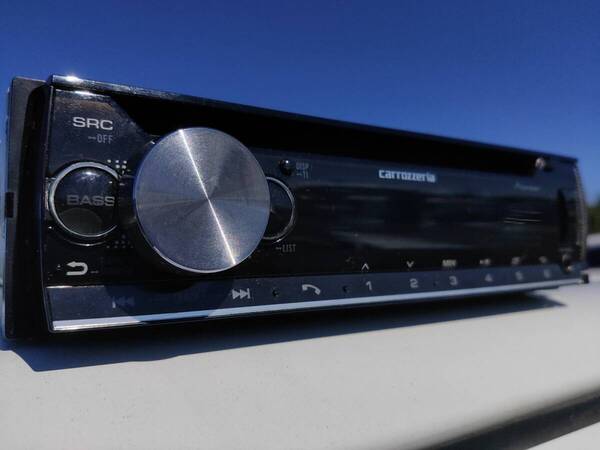 送料無料 ブルートゥース搭載 カロッツェリアDEH-5500 1DINサイズCDプレーヤー USB/AUX【中古】