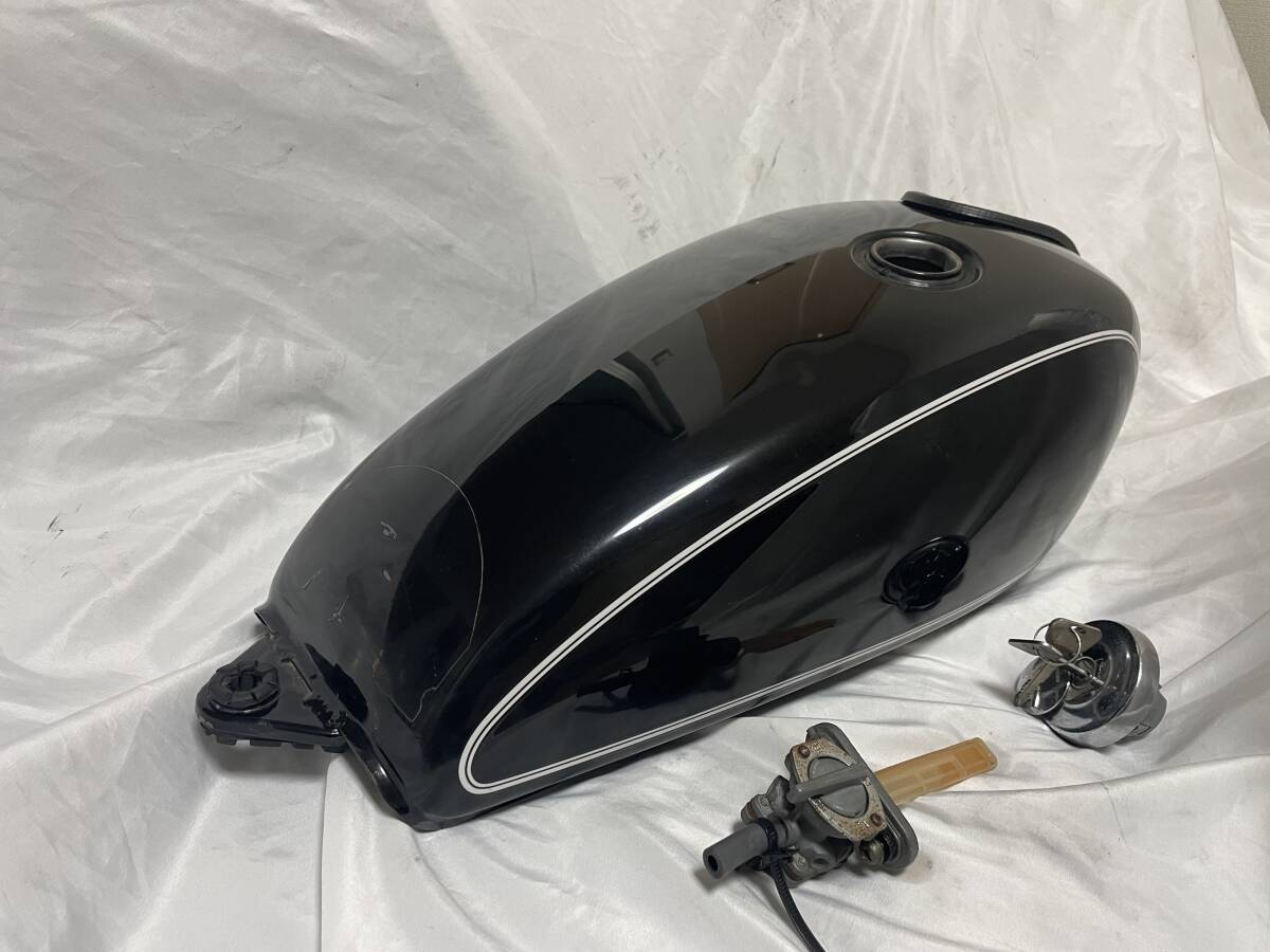Yahoo!オークション -「sr400タンクコック」の落札相場・落札価格 Yahoo!オークション -「sr400タンクコック」の落札相場・落札価格