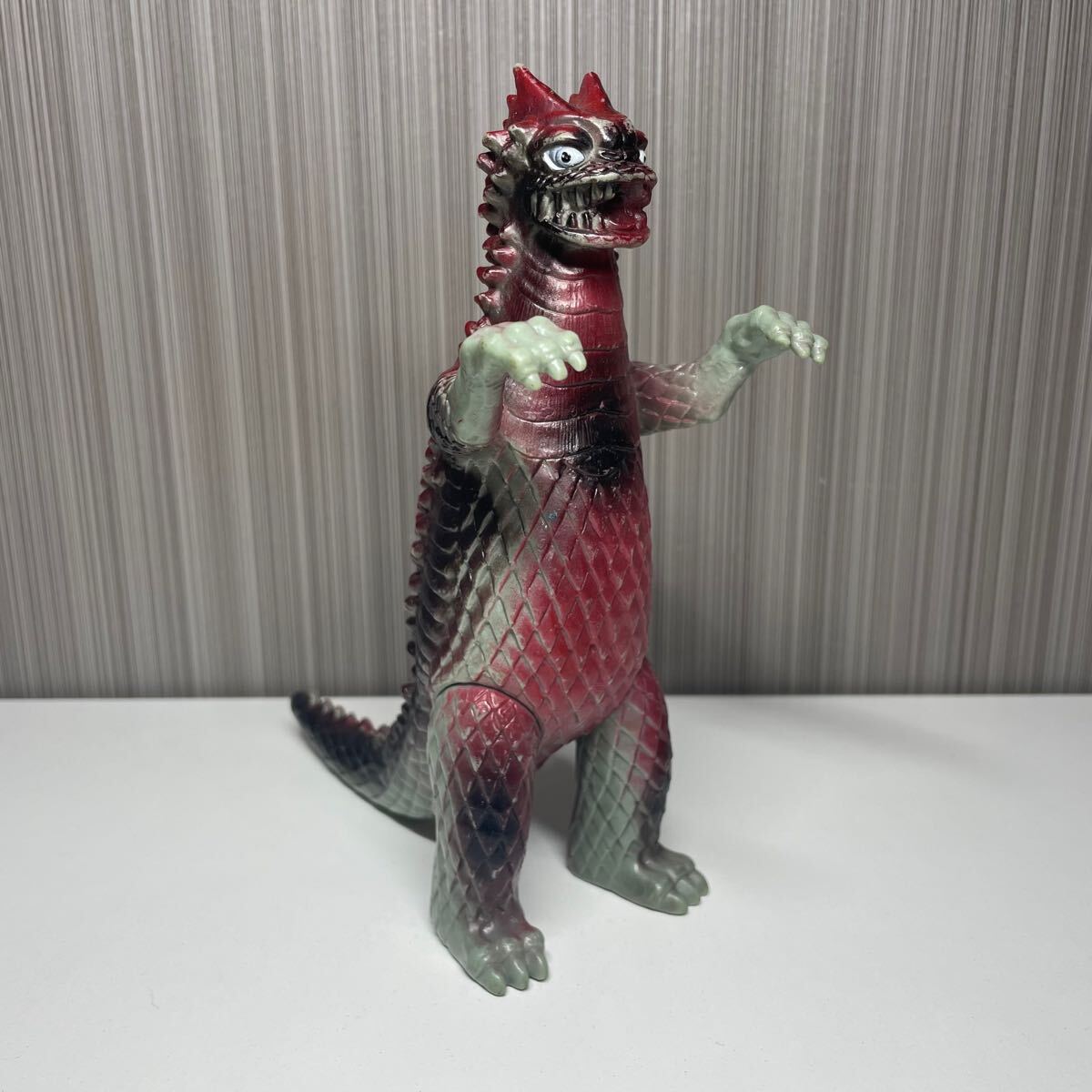 Yahoo!オークション -「ウルトラ怪獣ソフビ ベムラー Yahoo!オークション -「ウルトラ怪獣ソフビ ベムラー