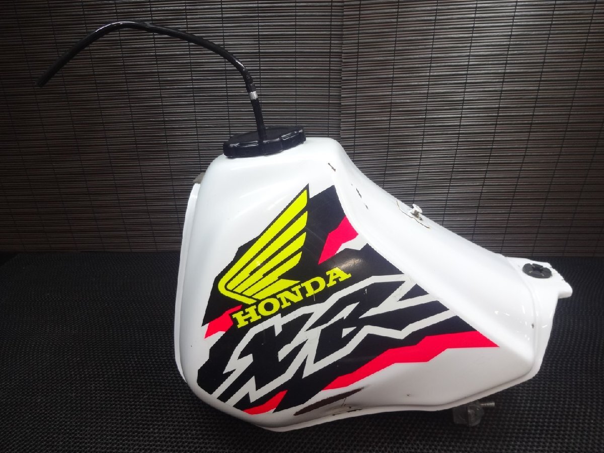Yahoo!オークション -「xr250 baja タンク」の落札相場・落札価格