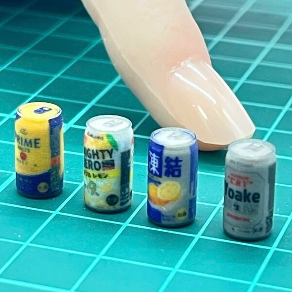 ミニチュア★ドリンク4本★フィギュアに★ドールハウスに★ジオラマに ミニチュアフード ミニチュアイメージ 3Dプリンター 完成品