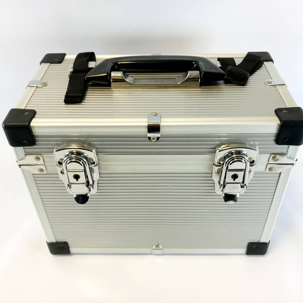 2024年最新】Yahoo!オークション -カメラアルミケースの中古品・新品・未使用品一覧 2024年最新】Yahoo!オークション -カメラアルミケースの中古品・新品・未使用品一覧