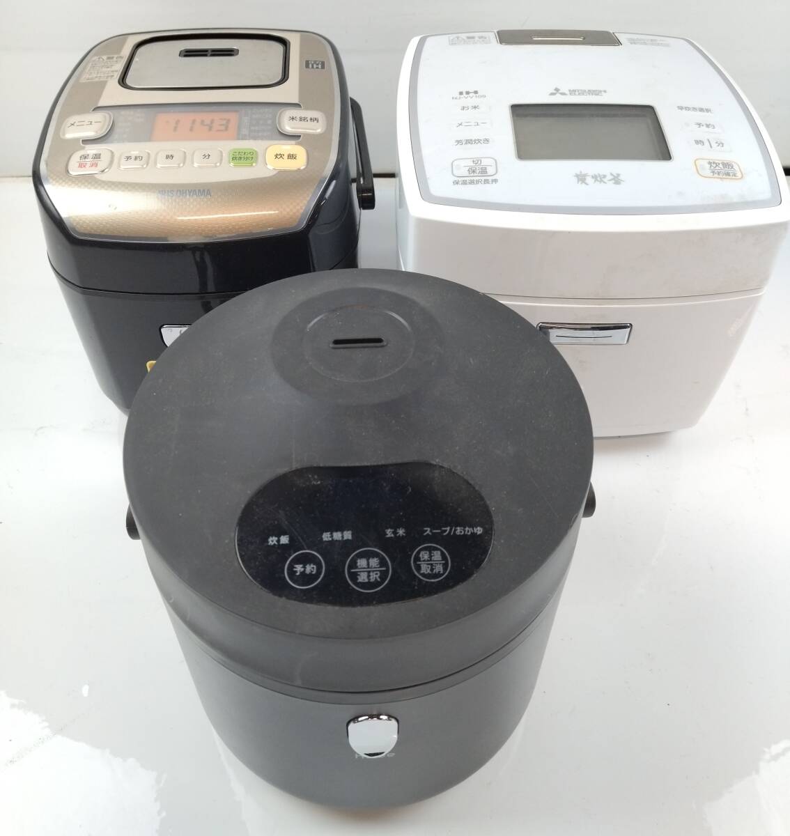Amazon | 三菱電機 IHジャー炊飯器 備長炭炭炊釜 5.5合炊き ピュアホワイト NJ-VV107-W | Mitsubishi | 炊飯器