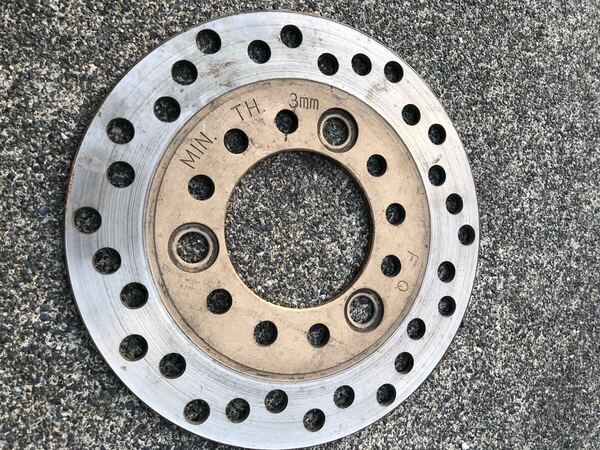 ブレーキ ディスク ローター 金 ホンダ 純正部品 中古 本田 HONDA スーパーDIO ライブDIO スマート タクト G Z4 ZX SR 25 28 35 31 63
