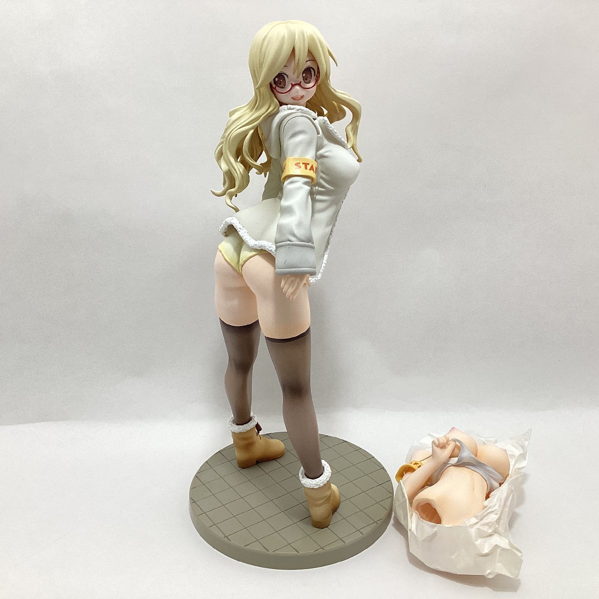 Amazon | 石恵 イベントスタッフの女の子 1/6スケール ABS&PVC製