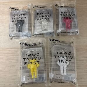 KAWS TOKYO FIRST KEYHOLDER 5点セット キーホルダー フィギュア