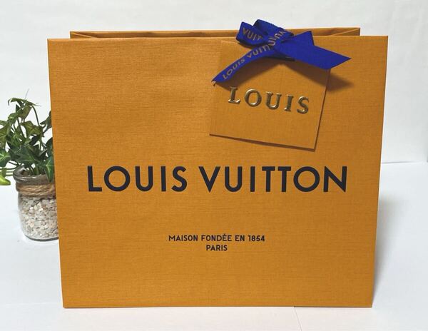 ルイヴィトン「LOUIS VUITTON」ショッパーと限定メッセージカード (4587) 正規品 付属品 ショップ袋 ブランド紙袋 長財布サイズ 折らずに送