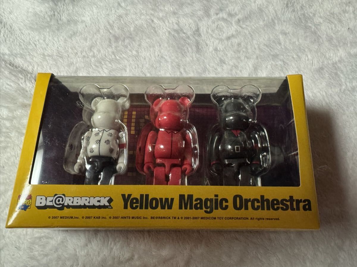ネットオフ 送料得店 Yahoo!オークション be@rbrick」の orchestra magic -「yellow キューブリック、ベアブリック
