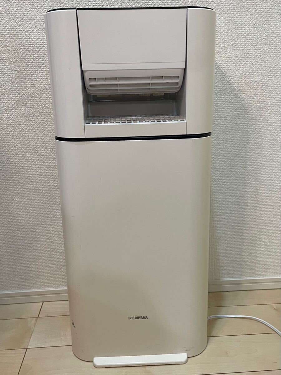 アイリスオーヤマ 衣類乾燥除湿機 スピード乾燥 除湿量:5.0L タンク容量:約2.5L サーキュレーター機能付 デシカント式 DDD-50E