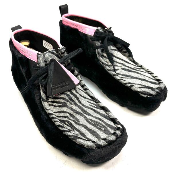 Clarks×atmos クラークス アトモス ワラビーブーツ ムートン ハラコ 28.5cm メンズ ブラック ピンク 靴 シューズ