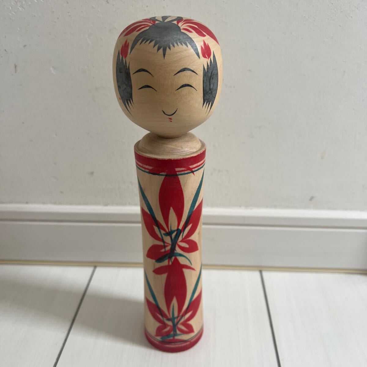 Yahoo!オークション -「松田」(こけし) (日本人形)の落札相場 Yahoo!オークション -「松田」(こけし) (日本人形)の落札相場