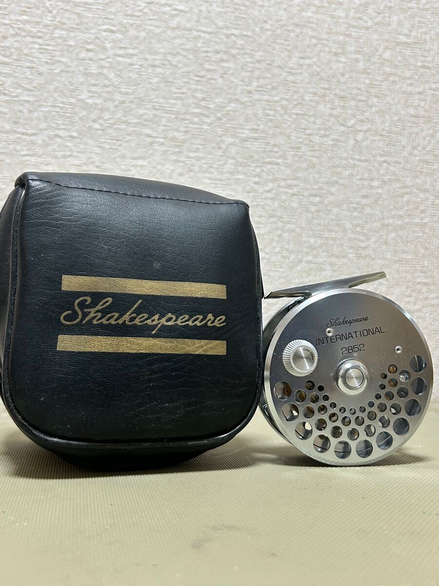 Yahoo!オークション -「シェイクスピア」(フライリール) (リール Yahoo!オークション -「シェイクスピア」(フライリール) (リール