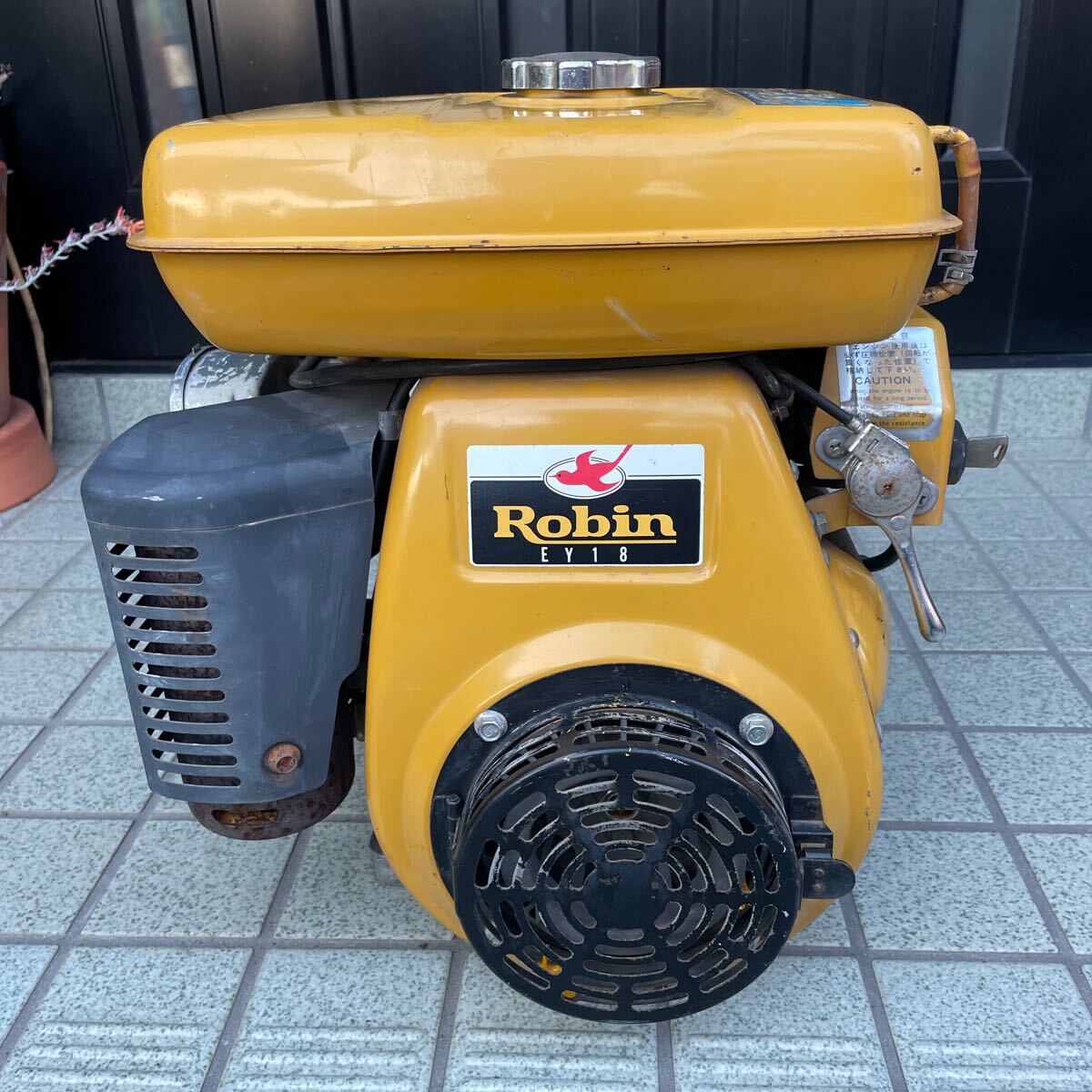 Yahoo!オークション - ロビン ガソリンエンジン EY20B 中古 5馬力