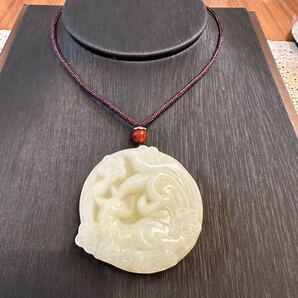 K-525 天然玉石 和田玉 九尾の狐 彫り 玉佩 ネックレス ペンダント 風水