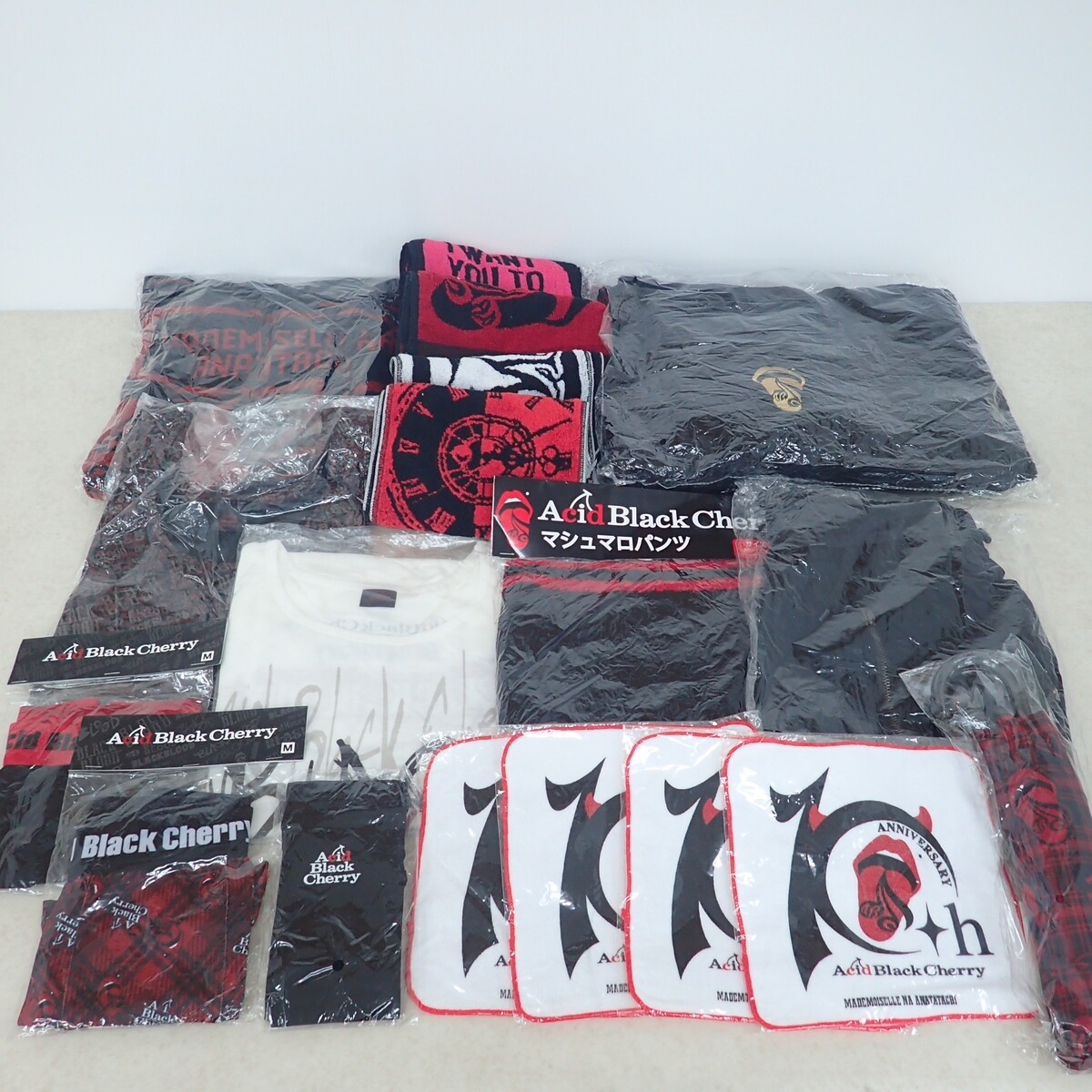 Yahoo!オークション -「acid black cherry tシャツ」の落札相場 Yahoo!オークション -「acid black cherry tシャツ」の落札相場