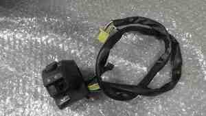 GZ150 LC6NG48A5D1100 の ハンドルスイッチ 左 *1731470955 中古