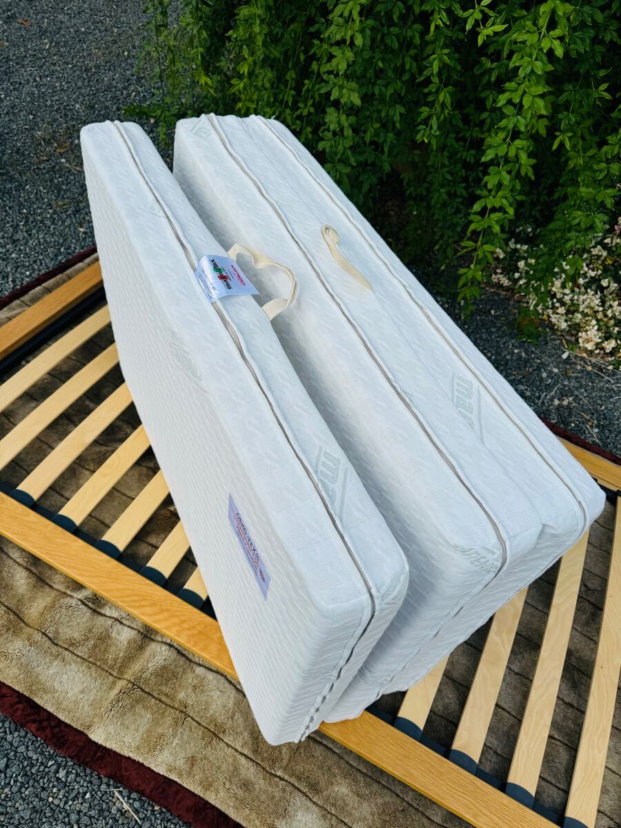 高級/magniflex マニフレックス/マットレス/シングルサイズ/三つ折り/HEIQ VIROBLOCK/ウィング/Italy イタリア/寝具/持ち手付き 高級/magniflex マニフレックス/マットレス/シングルサイズ/三つ折り/HEIQ VIROBLOCK/ウィング/Italy イタリア/寝具/持ち手付き