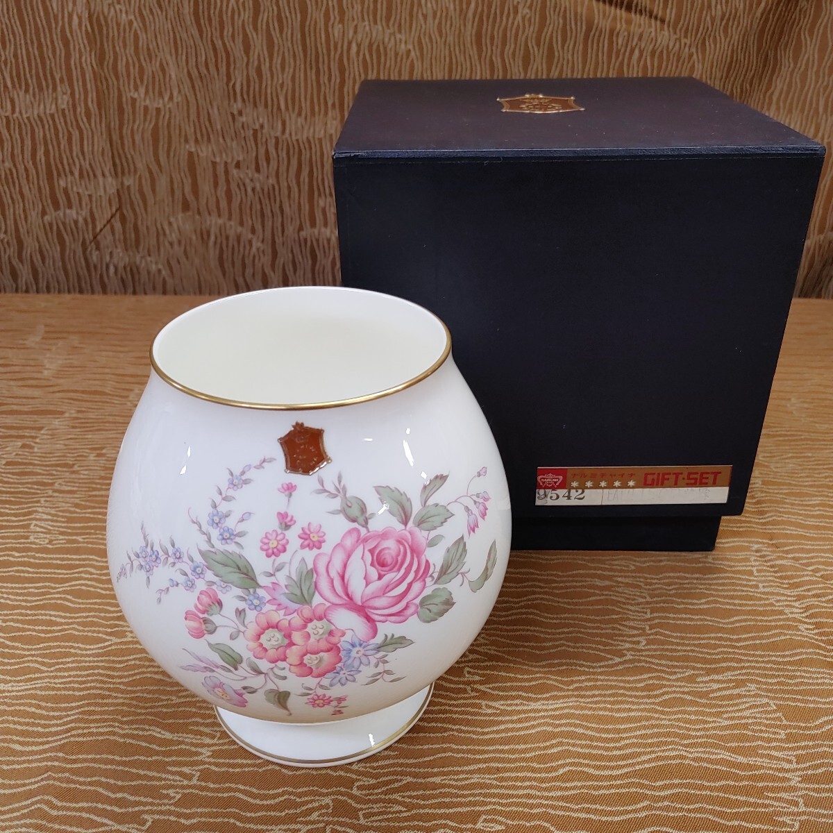 Yahoo!オークション -「ナルミ ボーンチャイナ 花瓶」の落札相場 Yahoo!オークション -「ナルミ ボーンチャイナ 花瓶」の落札相場
