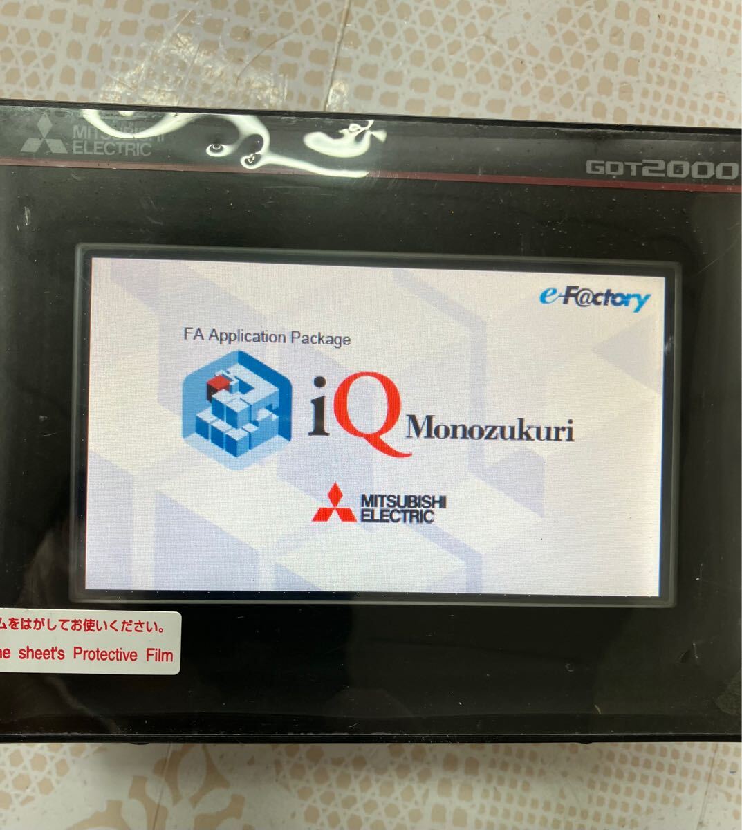 通電確認済 三菱電機 GT2104-RTBD 特長表示器