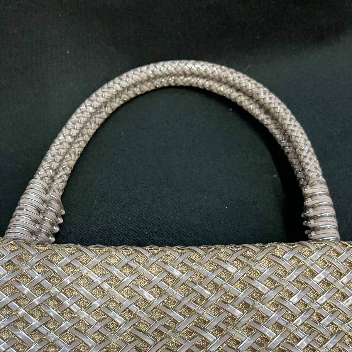 【保存袋付】 ANTEPRIMA 2way PVC WIRE BAG アンテプリマ ワイヤー トート ショルダー チャーム付 バッグ 金 ゴールド 【保存袋付】 ANTEPRIMA 2way PVC WIRE BAG アンテプリマ ワイヤー トート ショルダー チャーム付 バッグ 金 ゴールド