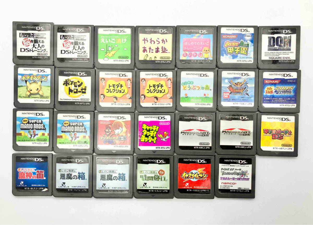 6556) 【1円～】 DSソフトまとめ売り ケース付き ドラクエ