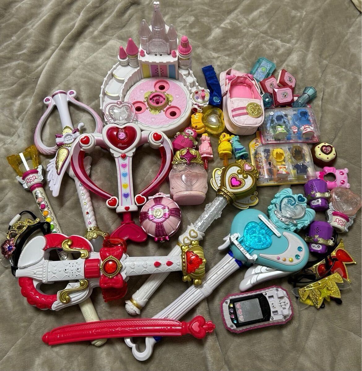 Yahoo!オークション -「プリキュア おもちゃ 大量」の落札相場 Yahoo!オークション -「プリキュア おもちゃ 大量」の落札相場