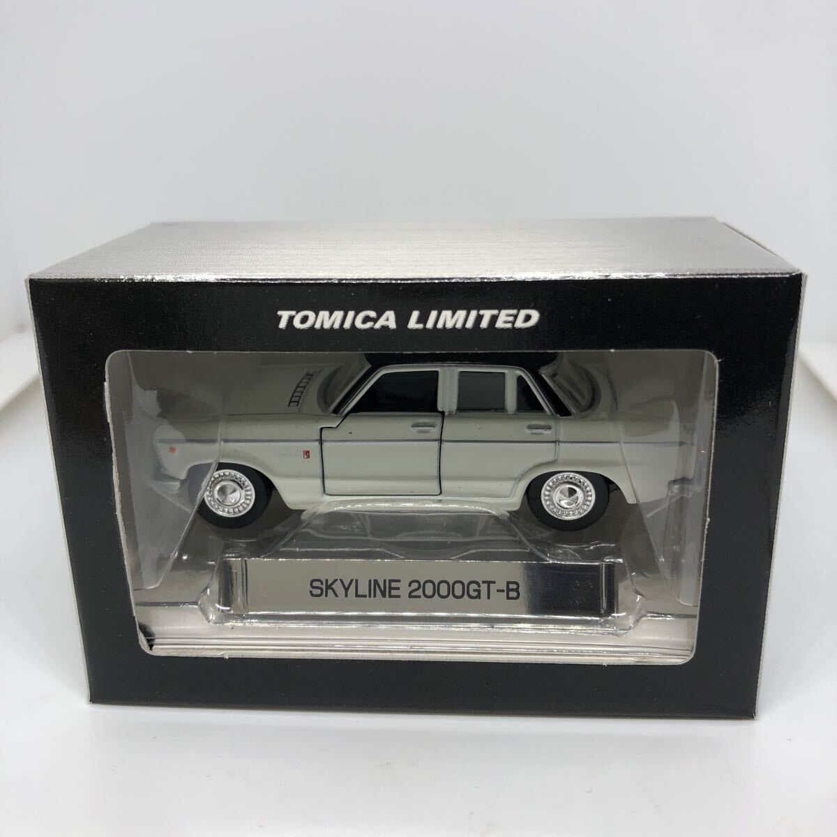 このトミカ 品薄過ぎるらしい。 トミカプレミアム大全 コレクション ガイドブック 特別付録 NISMO R34 GT-R Z-tune  ベイサイドブルーにニスモライン・ホイールにまでにロゴ有り