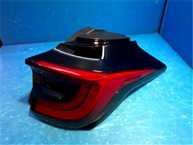 トヨタ 純正 ヤリス 《 MXPA15 》 右テールランプ 81551-K0020 P11600-24009922