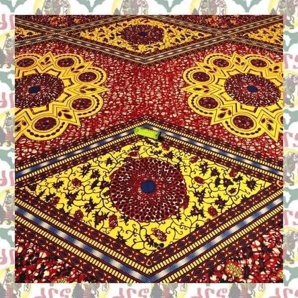 【SALE/90cm x 110cm/1ヤード】アフリカンプリント生地 afrifab-d45 アフリカ布 アフリカ生地 ゴールドプリント アンカラ キテンゲ