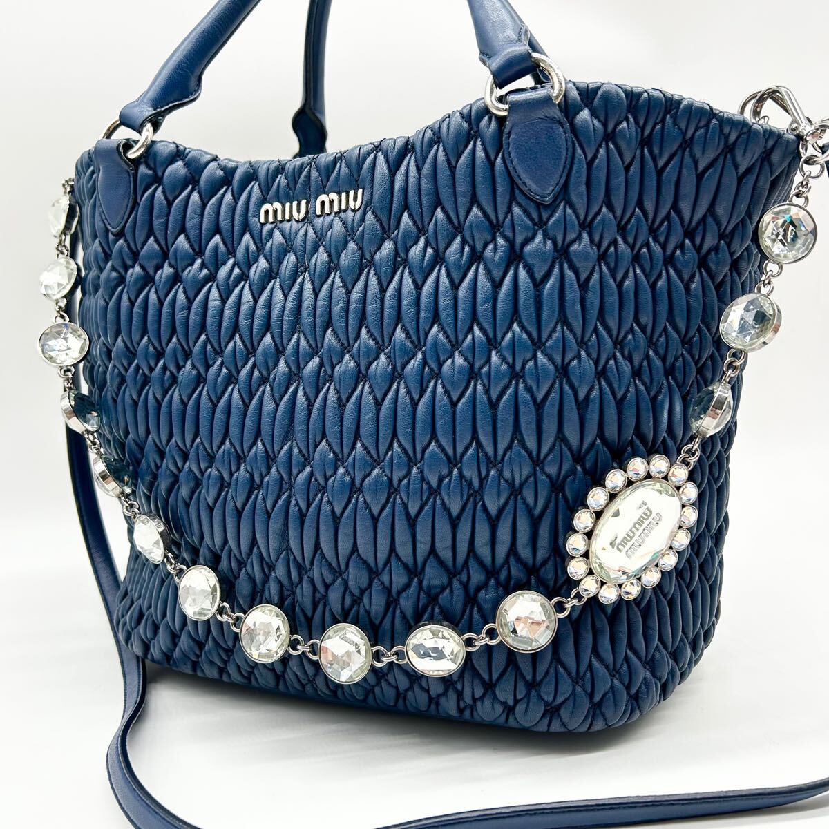 Yahoo!オークション -「miumiu ナッパクリスタル」の落札相場 Yahoo!オークション -「miumiu ナッパクリスタル」の落札相場
