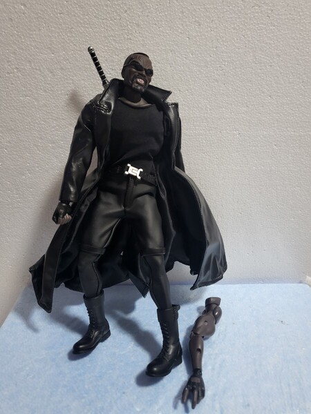 絶版フィギュア MEDICOM TOY メディコムトイ REAL ACTION HEROES リアルアクションシリーズ BLADE MASSIVEBLADE ブレイド ジャンク品 破損