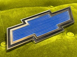 ★送料無料 美品 シボレー C10 1973ー1976年 フロントグリル エンブレム C20 C30 シルバラード アメ車 ラリーホイール クレーガー レカラ