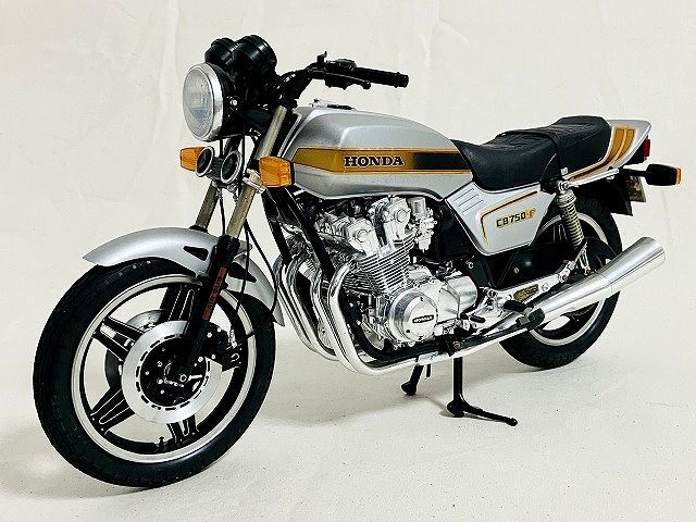 Yahoo!オークション -「cb750f」(完成品) (オートバイ)の落札 Yahoo!オークション -「cb750f」(完成品) (オートバイ)の落札