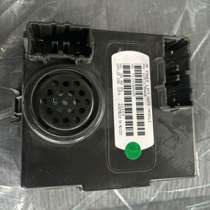 ジープ・コンパス(M624) JEEP COMPASS POWER LIFT GATE MODULE ECU 68531704AB 中古