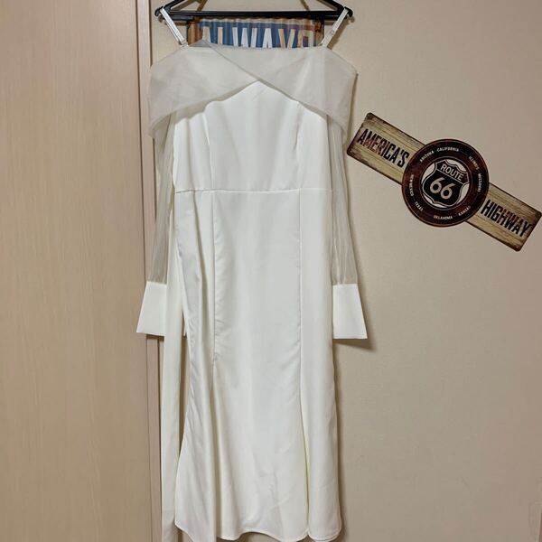 白 オフショルダー ドレス リボン付き キャバドレス