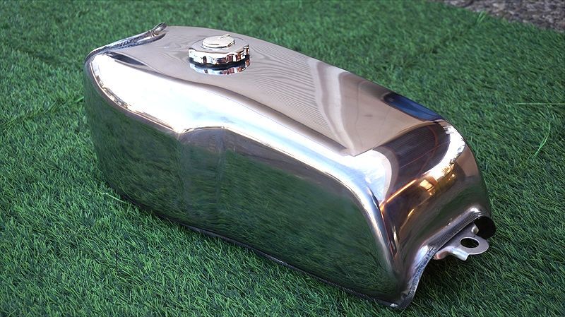 Yahoo!オークション -「gb250 カフェレーサー」(タンク) (パーツ Yahoo!オークション -「gb250 カフェレーサー」(タンク) (パーツ