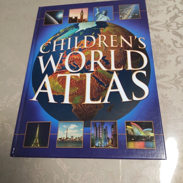 CHILDRENS WORLD ATLAS 学習 世界地図帳 php(UK)洋書 英語英国版 現代国際社会 書き込みなし 美本 ハードカバー 上質紙