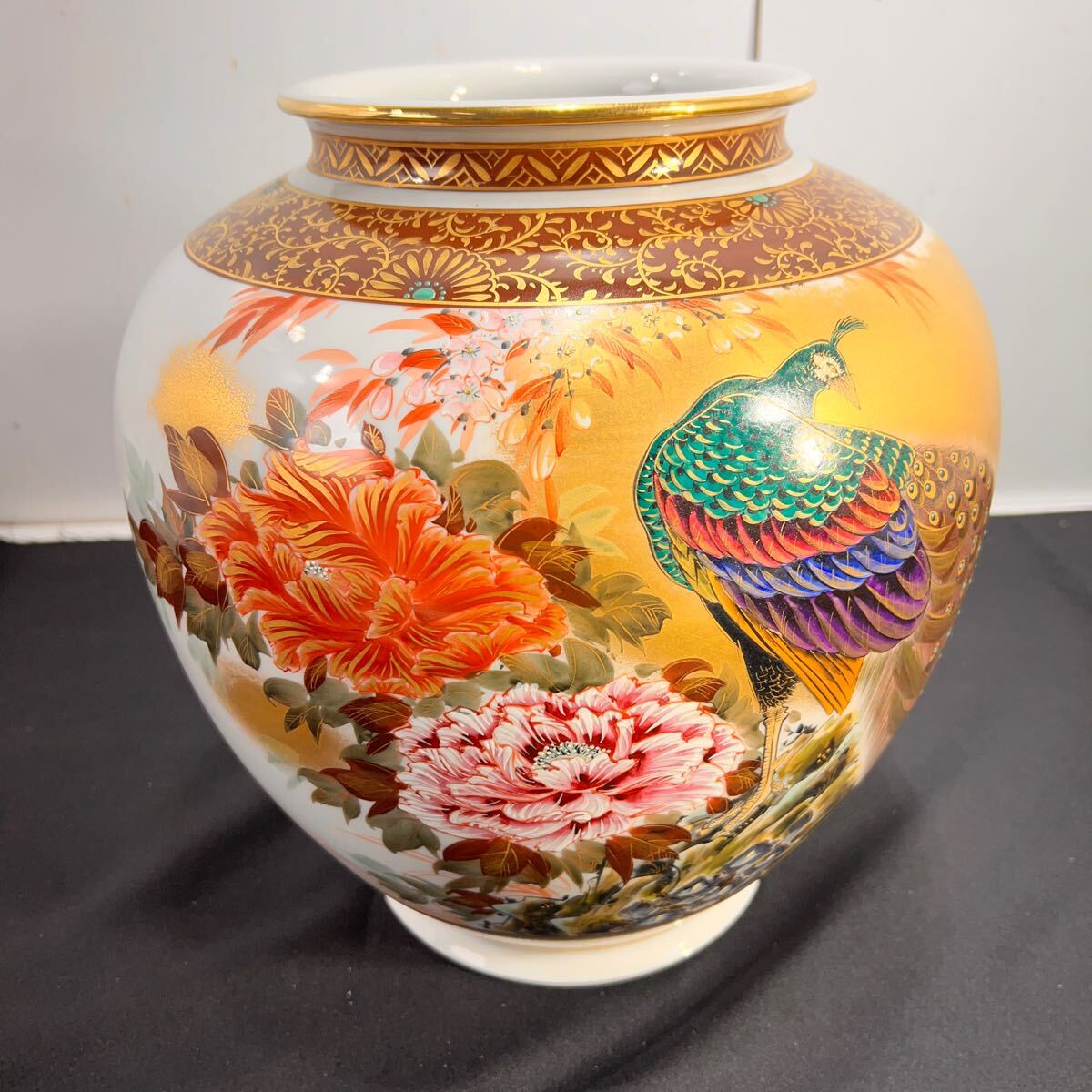 Yahoo!オークション -「九谷焼 花瓶 孔雀」(日本の陶磁) (陶芸 Yahoo!オークション -「九谷焼 花瓶 孔雀」(日本の陶磁) (陶芸