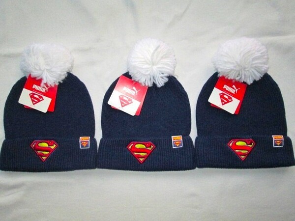 ★新品 PUMA BEANIES プーマ×スーパーマン KIDS キッズ 子供用 ビーニー ニットキャップ ボンボン付きニット帽子 54cm~57cm ネイビー紺★