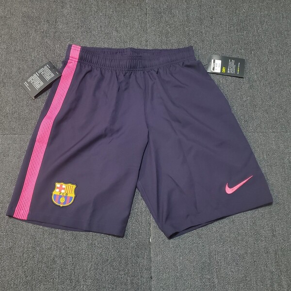 新品 ナイキ バルセロナ メッシ ユニフォームショット ハーフパンツ 1718 Away インポート サイズ Youth L