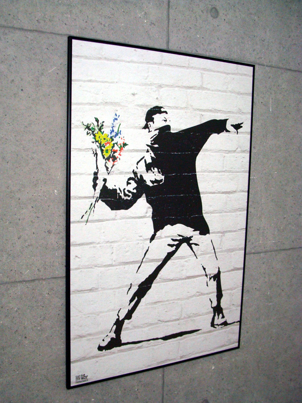2025年最新】Yahoo!オークション -banksy flower bomberの中古品 2025年最新】Yahoo!オークション -banksy flower bomberの中古品