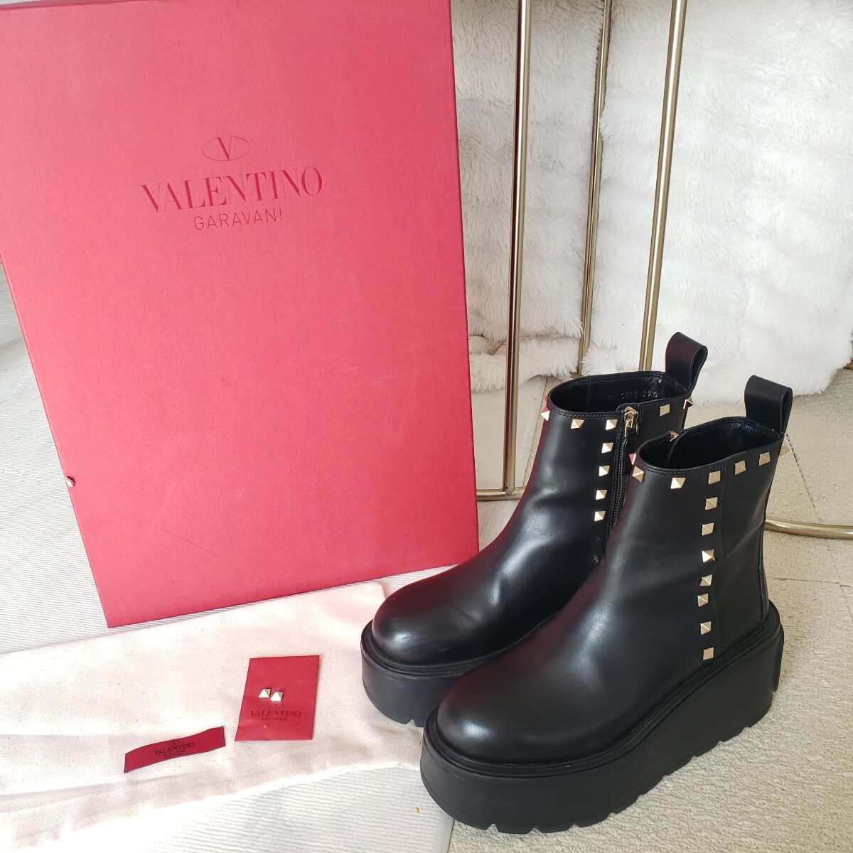 2025年最新】Yahoo!オークション -valentino スタッズ(ショート 2025年最新】Yahoo!オークション -valentino スタッズ(ショート