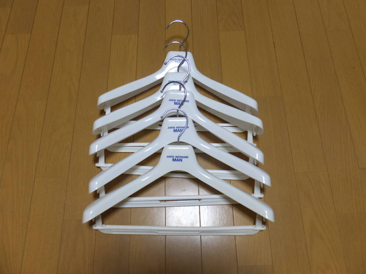 Yahoo!オークション -「△(ハンガー)」(コム デ ギャルソン) (こ Yahoo!オークション -「△(ハンガー)」(コム デ ギャルソン) (こ