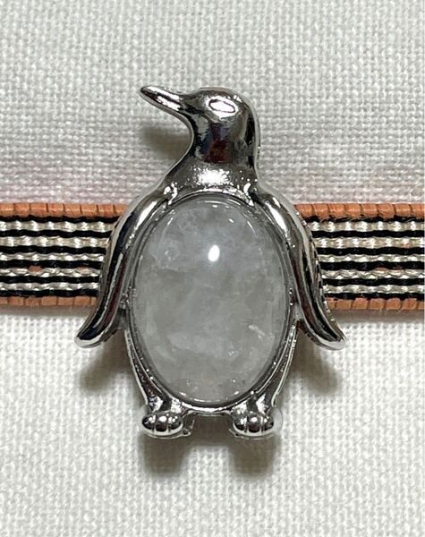 NO.1738 帯留め ペンギン 天然石 リメイク品(帯留 帯飾り 和装小物)ハンドメイド品