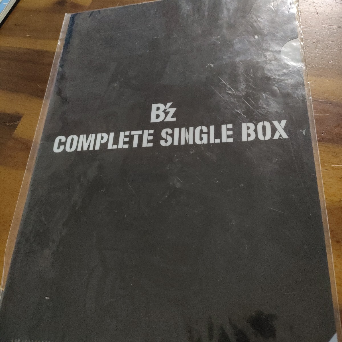 Yahoo!オークション -「b'z complete single box」の落札相場 Yahoo!オークション -「b'z complete single box」の落札相場
