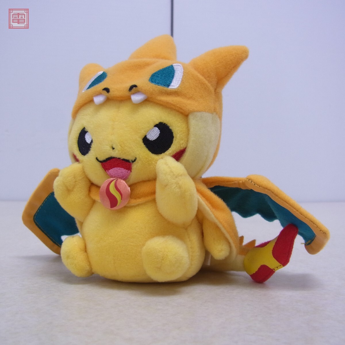 Yahoo!オークション -「メガトウキョー ピカチュウぬいぐるみ Yahoo!オークション -「メガトウキョー ピカチュウぬいぐるみ
