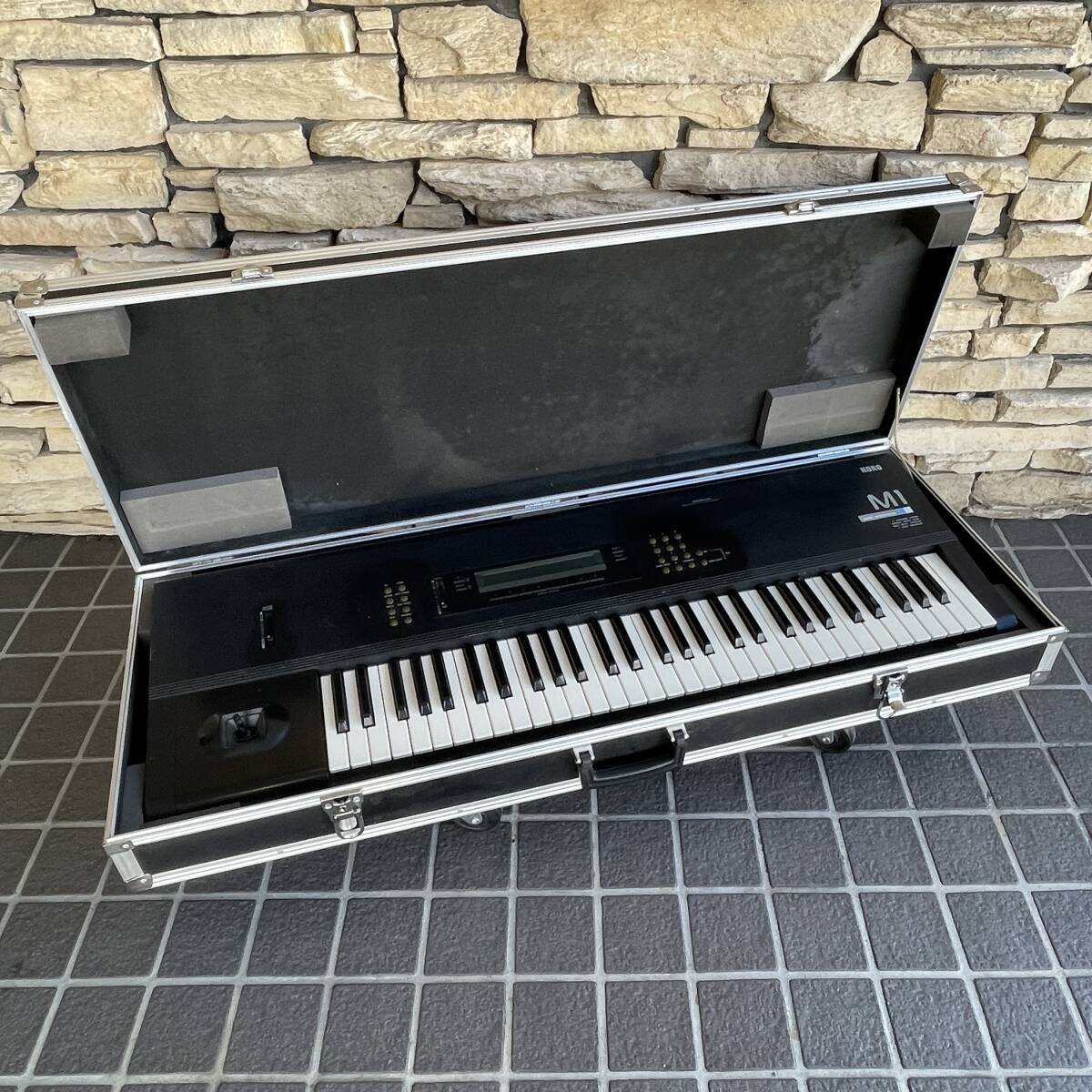 Yahoo!オークション -「korg m1 ケース」(キーボード Yahoo!オークション -「korg m1 ケース」(キーボード