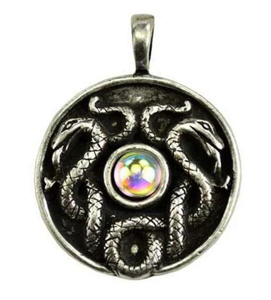 AzureGreen: Nathair Amulet 知恵と狡猾さの強力な象徴