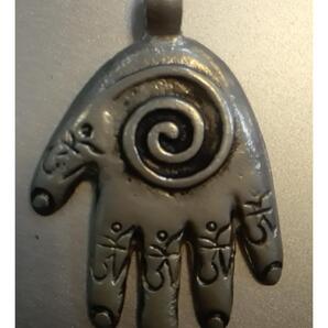 AzureGreen: Hamsa Hand 恋愛、結婚、金運、仕事運